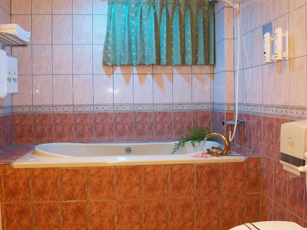Park Motel Chiayi Eksteriør bilde