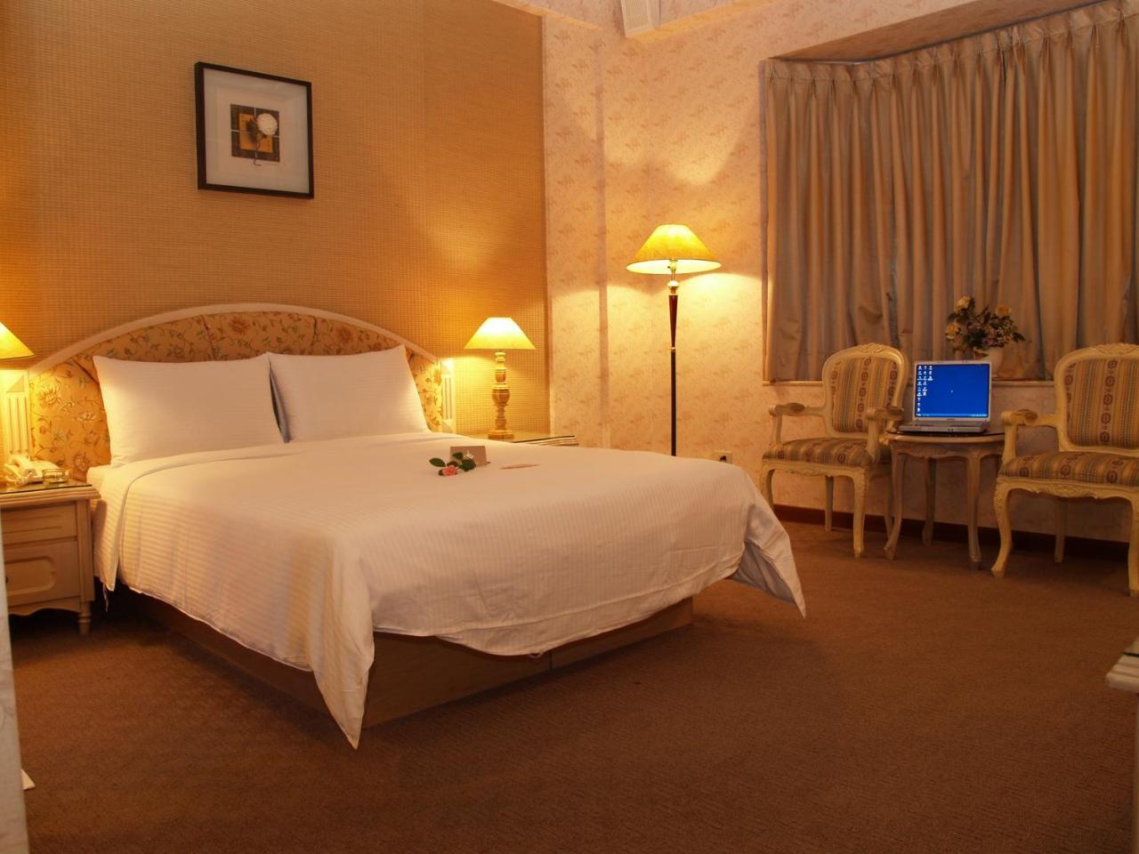Park Motel Chiayi Eksteriør bilde