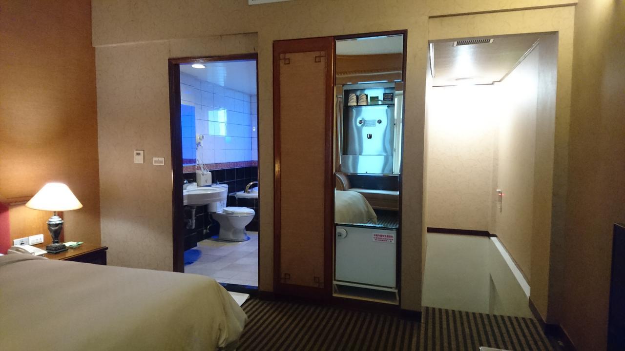 Park Motel Chiayi Eksteriør bilde